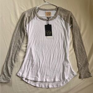 Chaser White and Gray Raglan Sleeve Top NWT